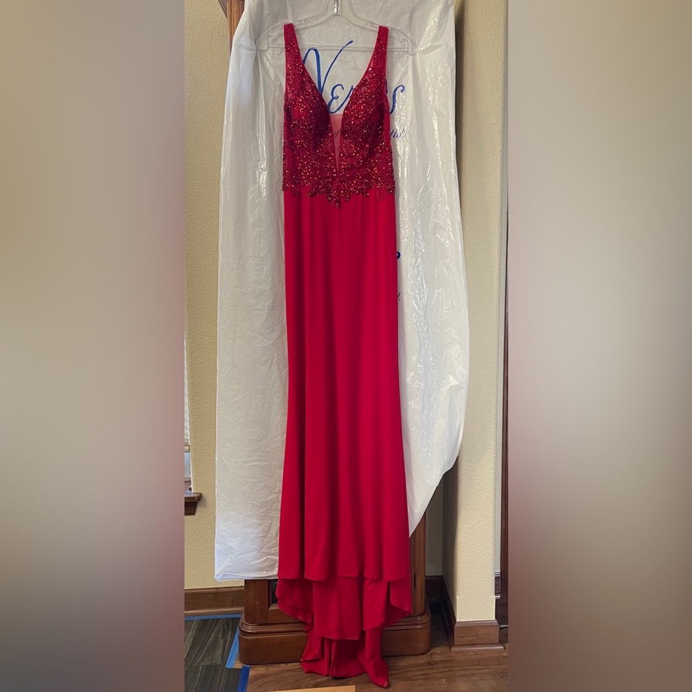 JVN by Jovani RED PROM Dress/Gown